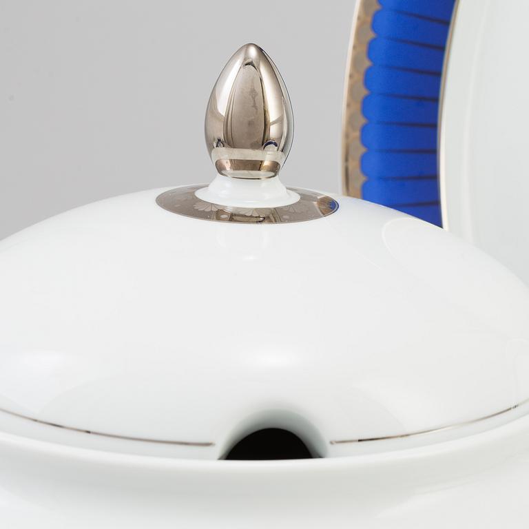 A set of 93 p, tableware. "Christineholm" or "Marianne Royal Blue", Millennium, design Sigvard Bernadotte, 21th century.
