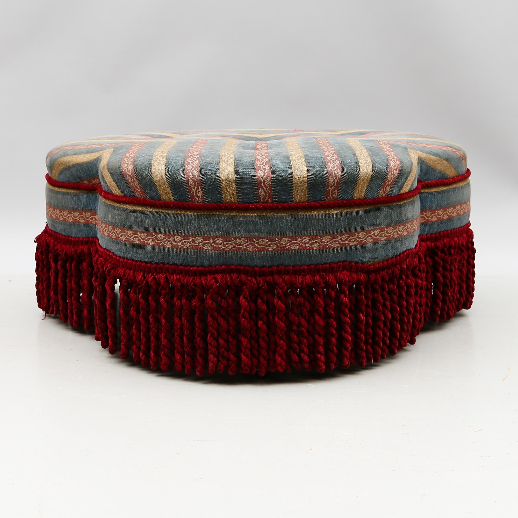 SITTPUFF, 1900-talets första hälft.