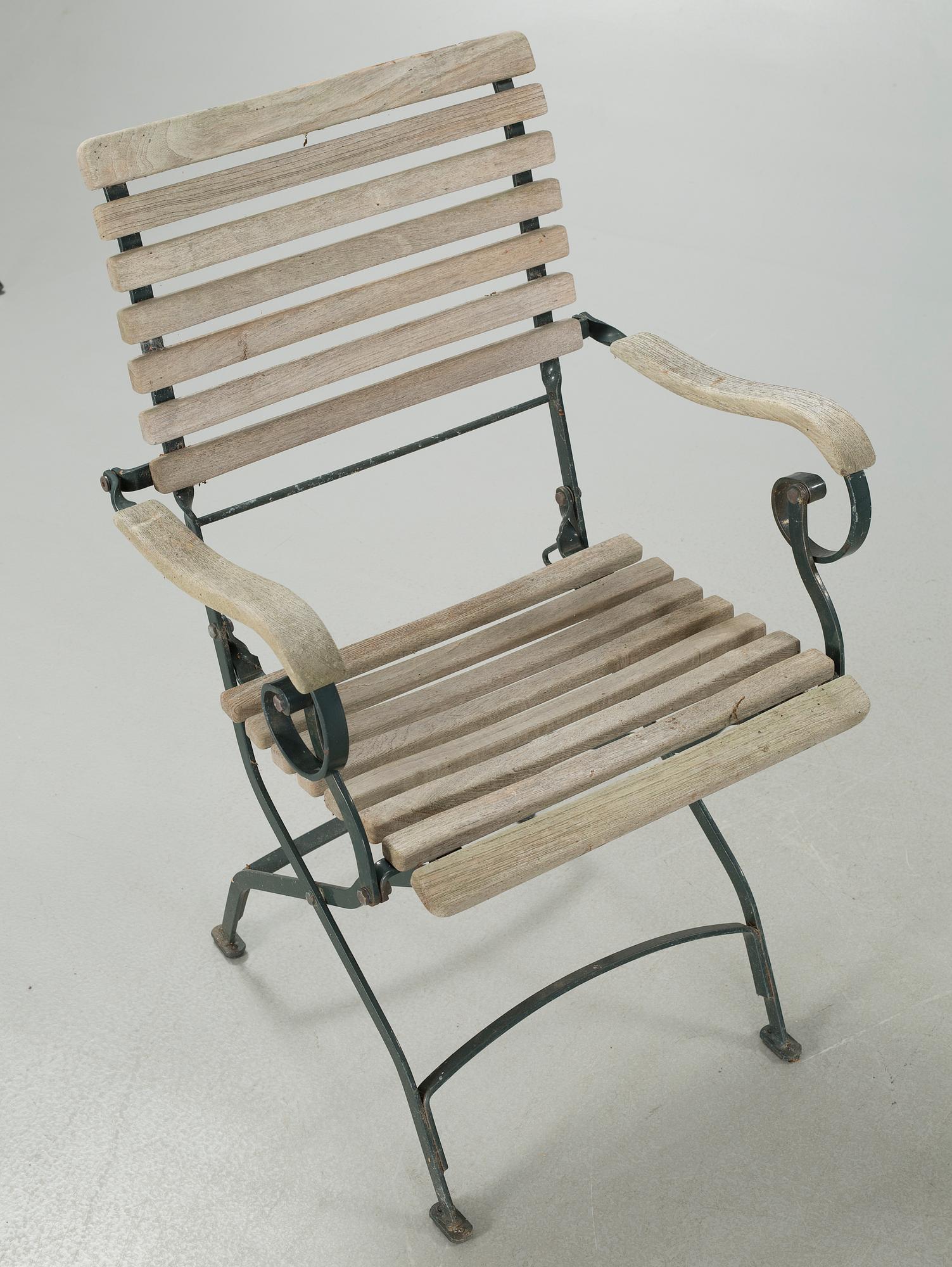 TRÄDGÅRDSGRUPP, 3 delar, 1900-talets andra hälft.