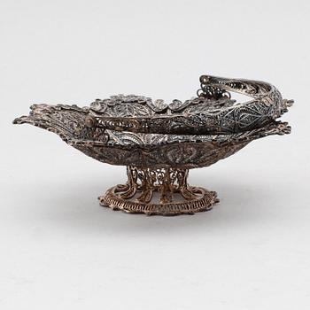FAT, silver, 1900-talets första hälft. Vikt ca 138 gram.