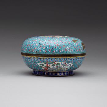 ASK med LOCK, emalj på koppar. Qingdynastin, Canton, 1700-tal.
