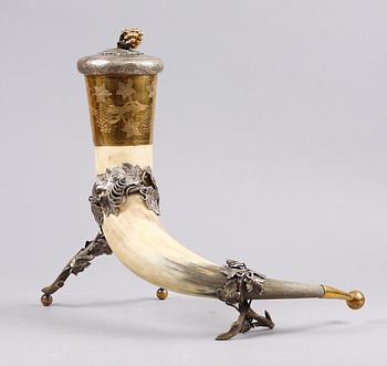 DRYCKESHORN, nysilver och horn, stämplad Braese, sent 1800-tal.