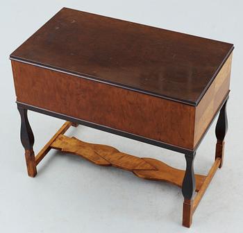 SIDEBOARD, "Haga", Carl Malmsten, NK, 1920-tal.