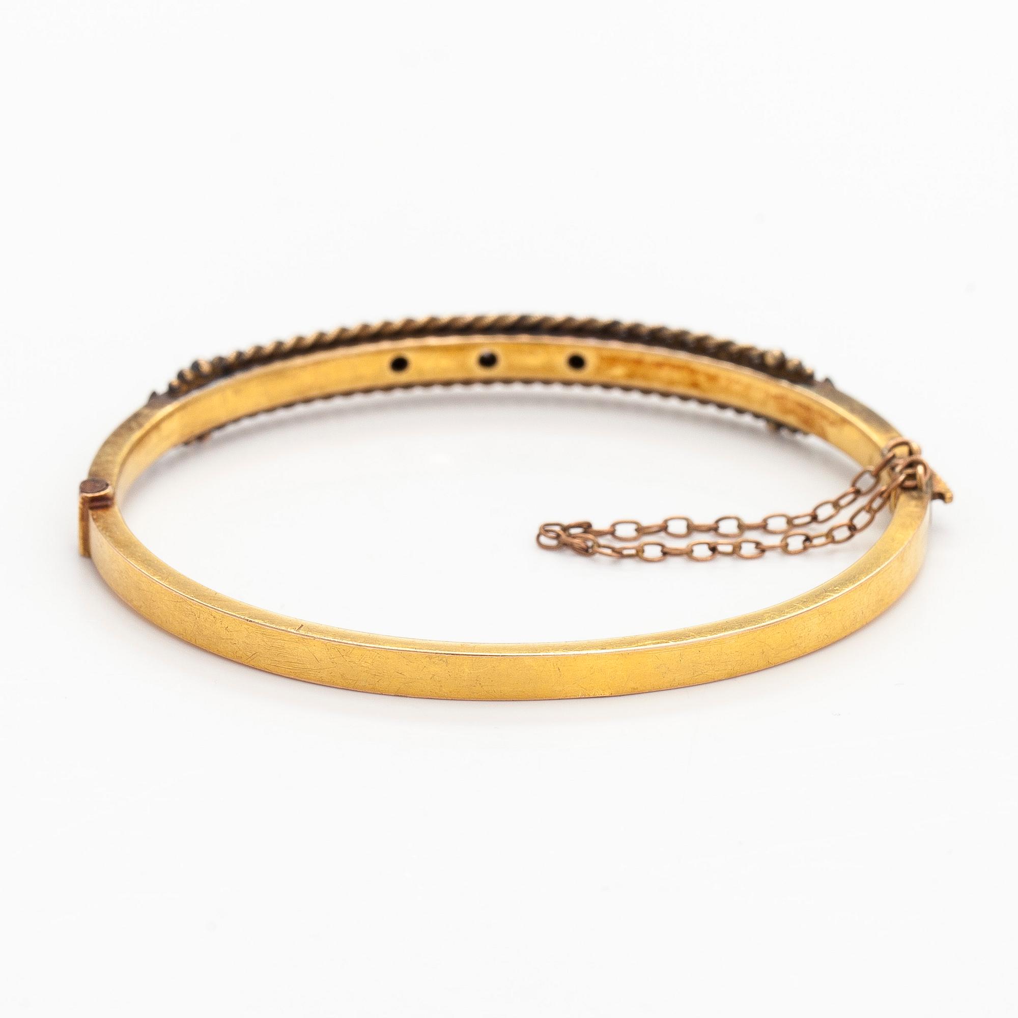 Bracelet, 8/8 cut diamonds, 15K gold, late 19th century.