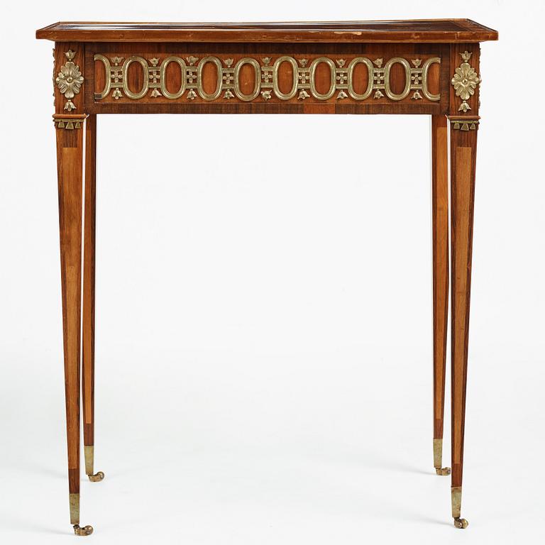 A Gustavian late 18th century table by Anders Lundelius (master in Stockholm 1778-1823), not signed.