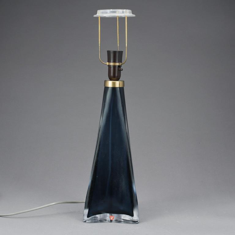 BORDSLAMPA, glas, Carl Fagerlund, Orrefors, 1900-talets andra hälft.