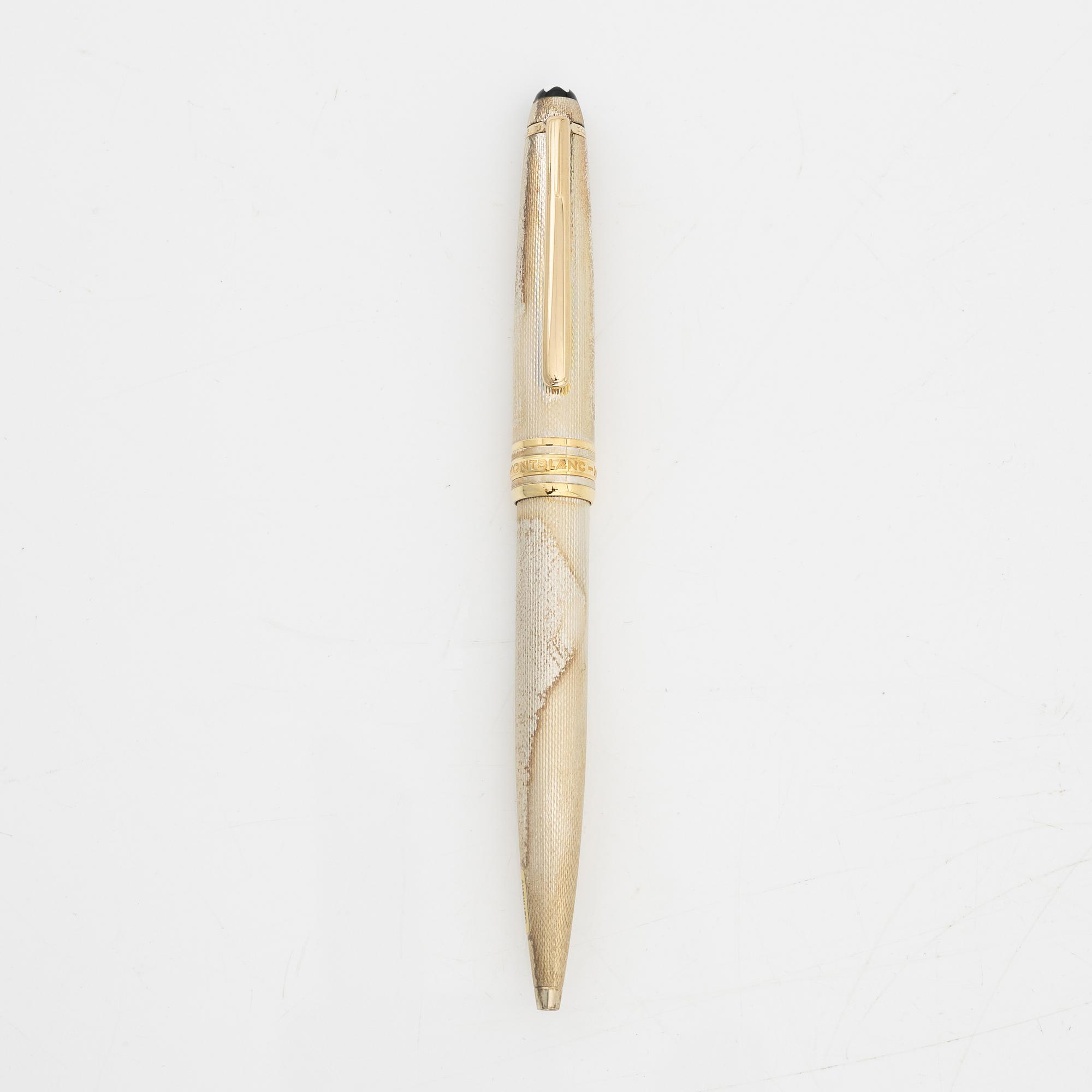 Montblanc, a 'Meisterstück Solitaire' ball point pen.