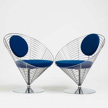 Verner Panton, fåtöljer ett par, "Wire Cone Chair", Fritz Hansen, Danmark 1989.