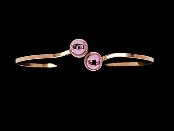 SMYCKESSET, 4 delar, 18 K guld med rosa sten, bl a Stigbert, 1952-57. Ca 18 gr.