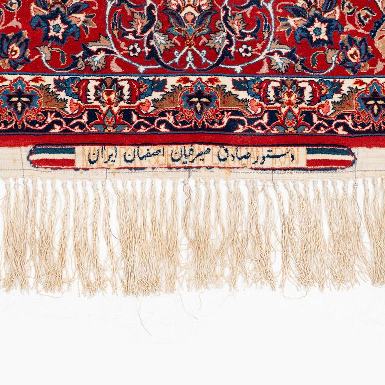 A semi-antique Esfahan (Sadegh) Seirafian, signed, c. 227 x 151 cm.