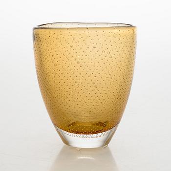 Gunnel Nyman, Vase, model 'GN 16', signed G. Nyman Nuutajärvi Notsjö. Designed in 1947.