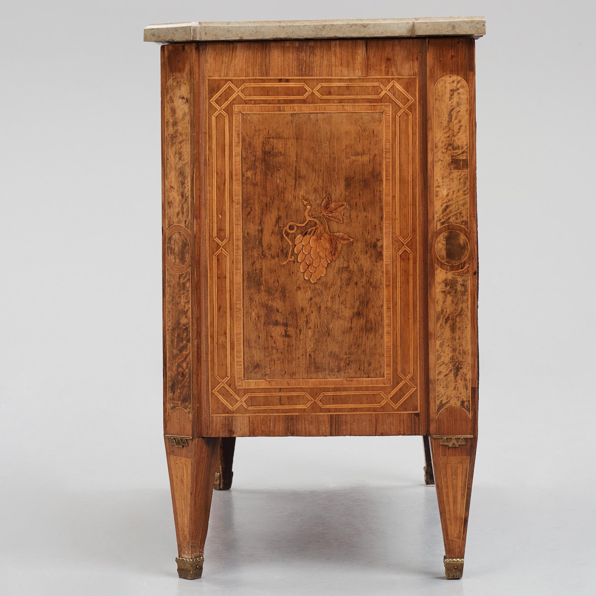 A Gustavian commode, attributed to C Lindborg (master 1781-1808).