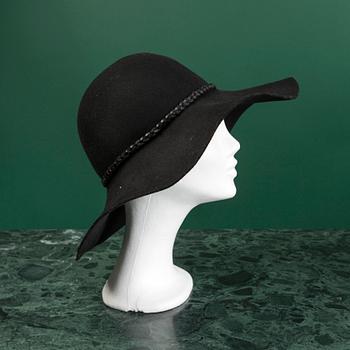 A hat by PUCCI, size II.