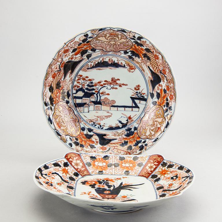 Skål samt Fat Imari Japan 1800-tal porslin.