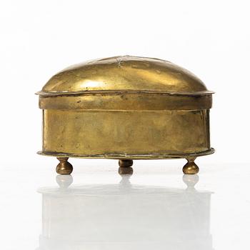 Skrin med lock, av Heinrich H. Werner (mässingslagare i Jönköping, f. 1703-d-1790), Senbarock.