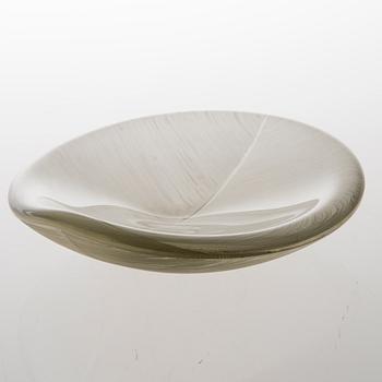 TAPIO WIRKKALA, A 'Leaf' dish in comb cut glass, signed Tapio Wirkkala Iittala 3337.