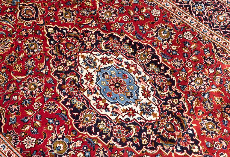 Matta, Keshan, ca 304 x 193 cm.