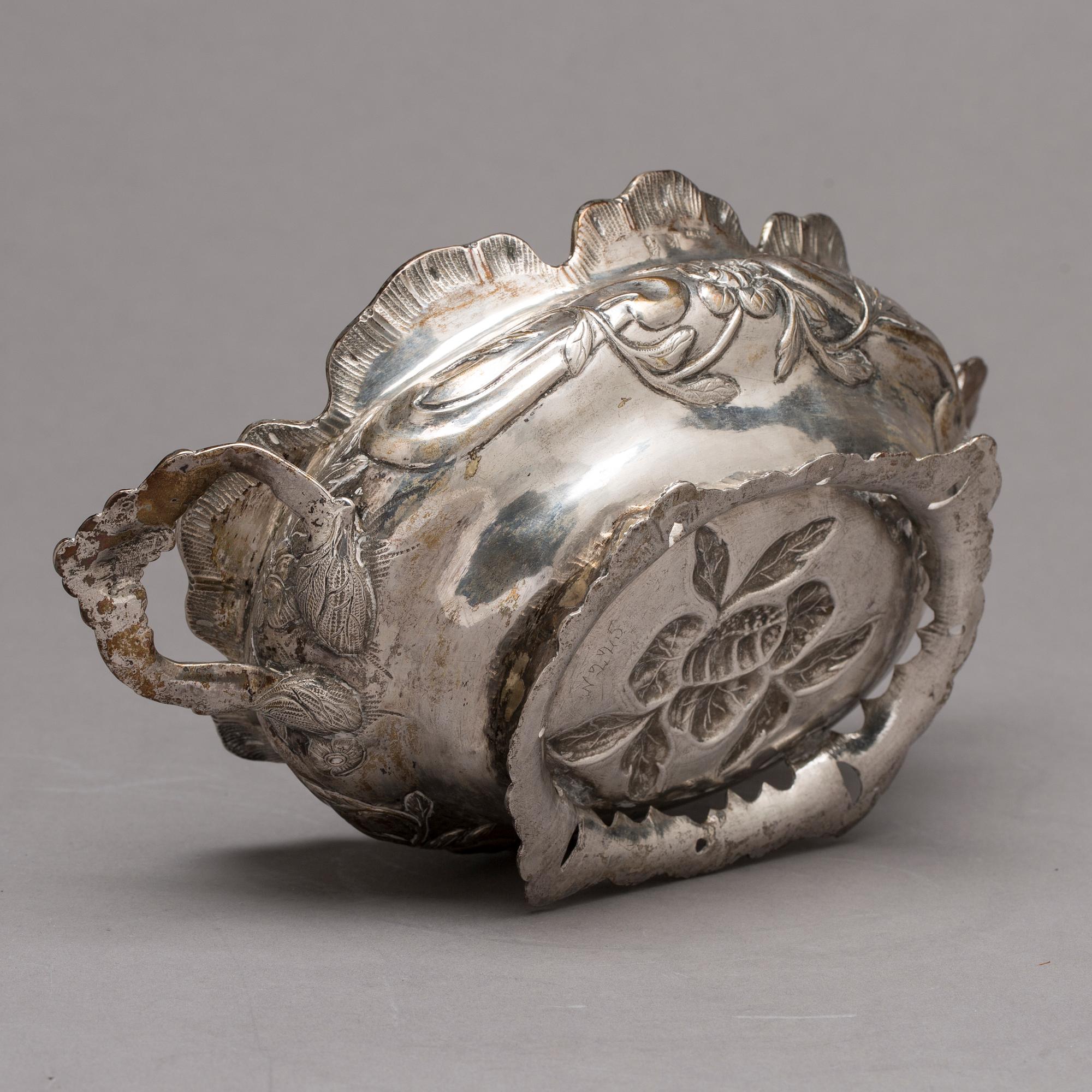 SKÅL PÅ FOT, silver, barock, icke identifierbar mästarstämplar, sannolikt Königsberg, 1700-talets mitt. Vikt ca 420g.