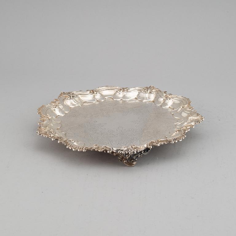 A sterling silver salver, maker's mark of Barker Brothers, Birmingham 1900.