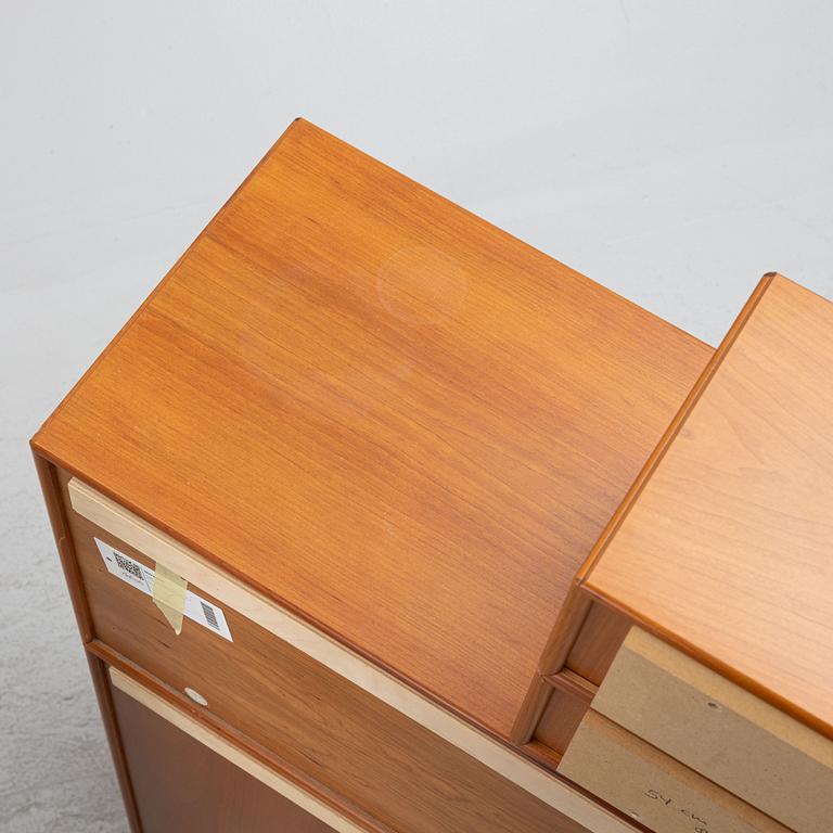 Peter J Lassen, a shelving system, Montana, Denmark.