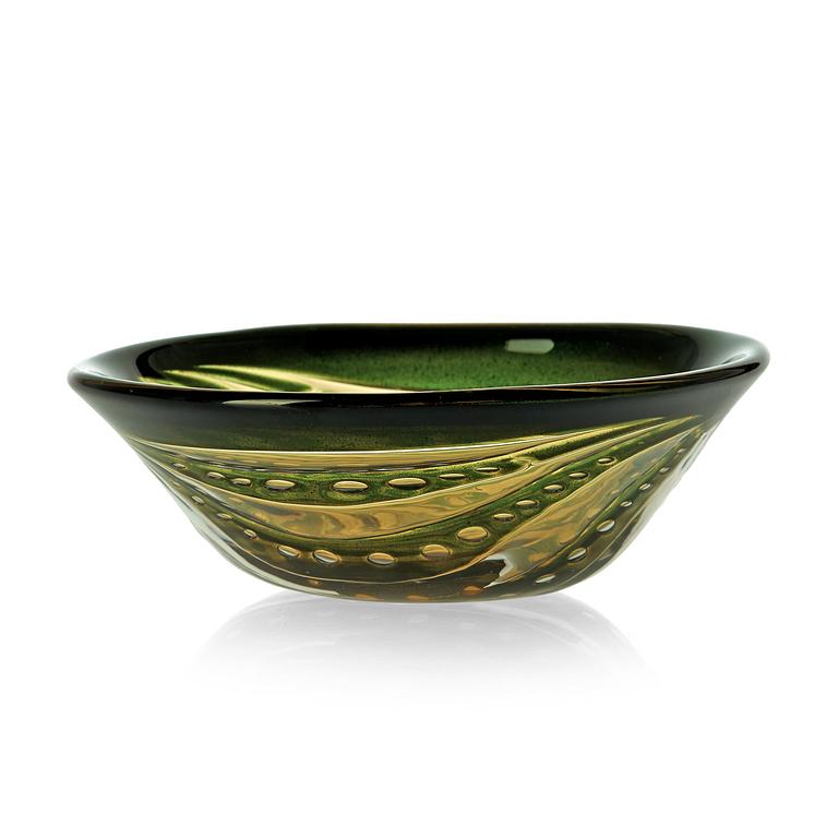 An Edvin Öhrström 'ariel' glass bowl, Orrefors 1948.