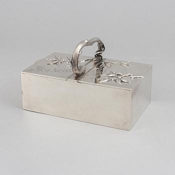 A Russian early 20th century parcel-gilt silver box, mark of Fyedor Lorie, Moscow 1899-1908.