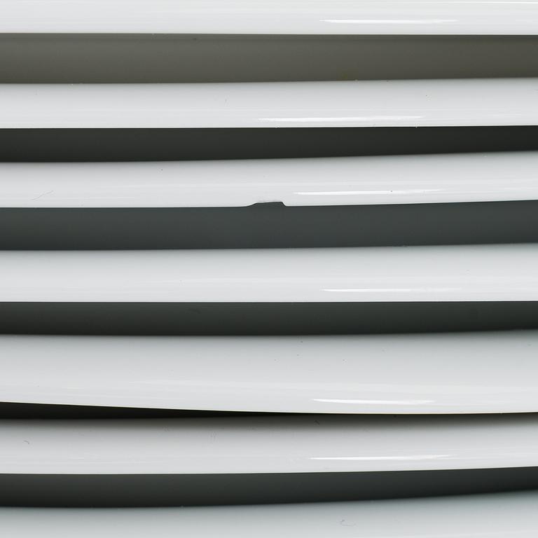 Timo Sarpaneva, A 74-piece 'Suomi' tableware set in porcelain, Rosenthal Studio-linie, 1980s. Design year 1976.