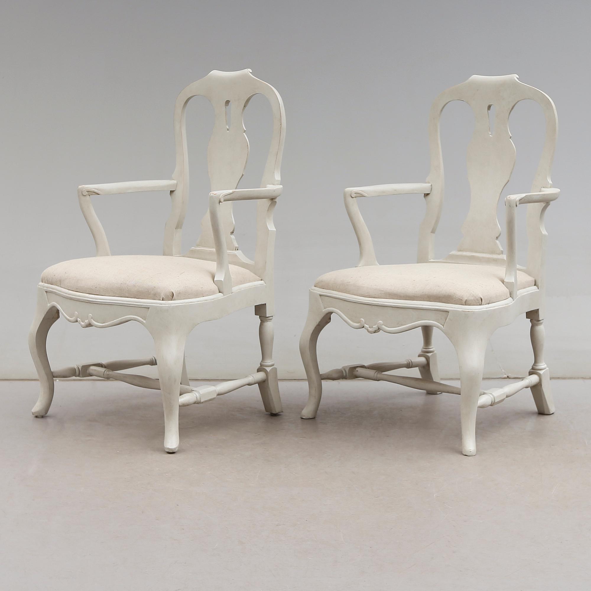 STOLAR 6 st och KARMSTOLAR 2 st, rokokostil, 1900-talets första hälft.