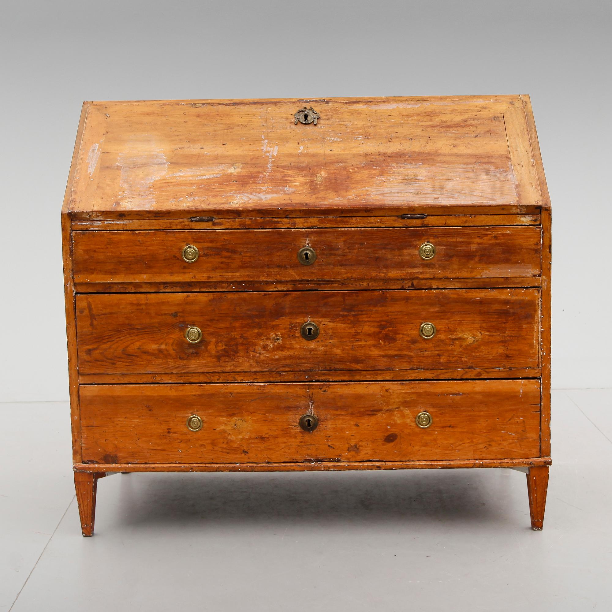 SNEDKLAFFSEKRETÄR, gustaviansk, omkring år 1800.