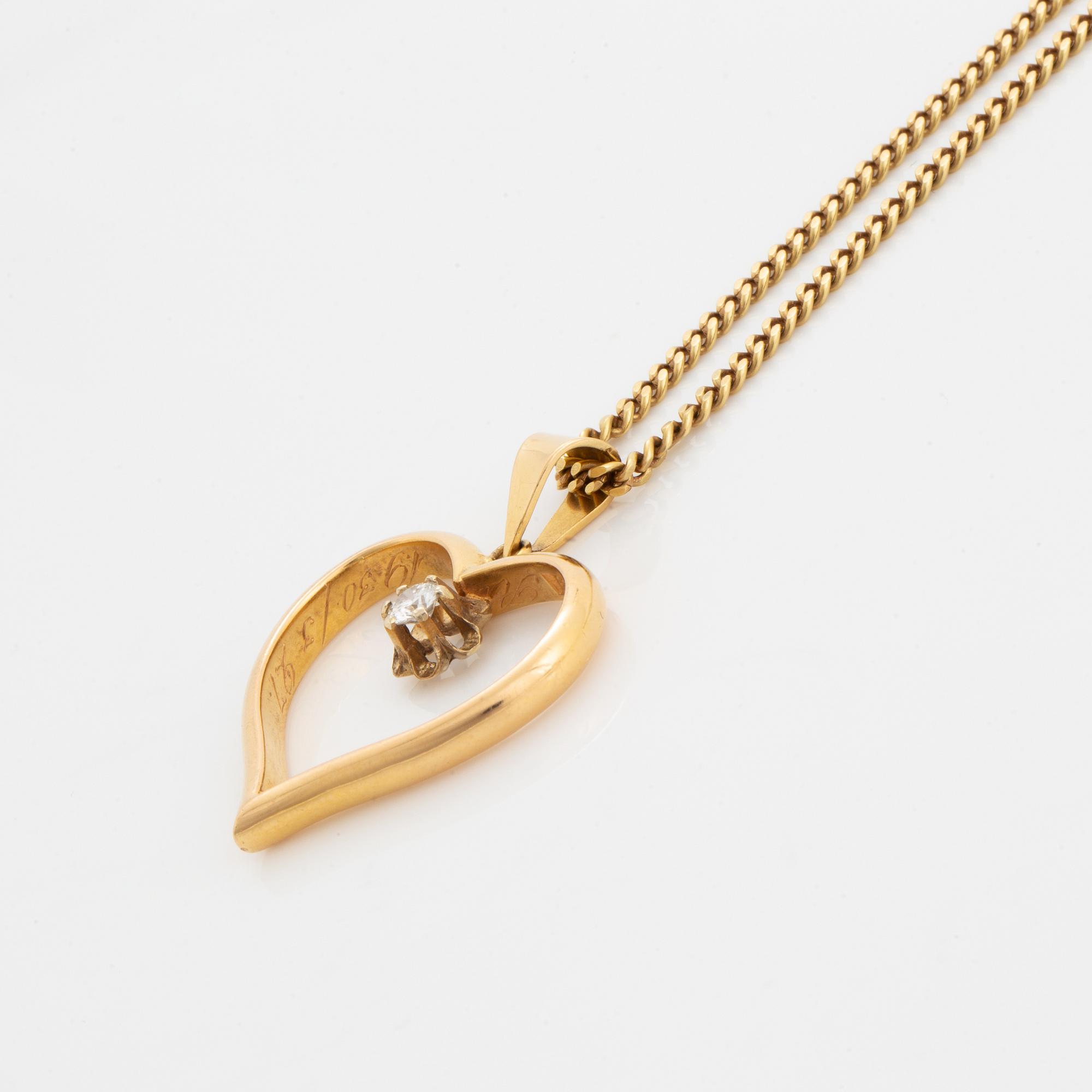 Brilliant-cut diamond heart pendant, with chain.