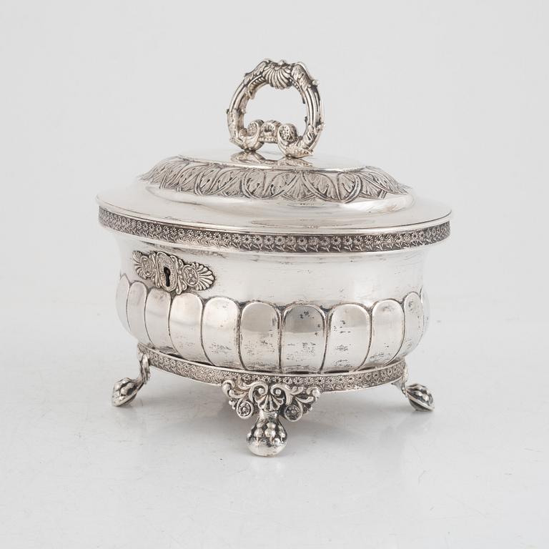 A Swedish Silver Sugar Box, mark of Gustaf Folcker, Stockholm 1841.