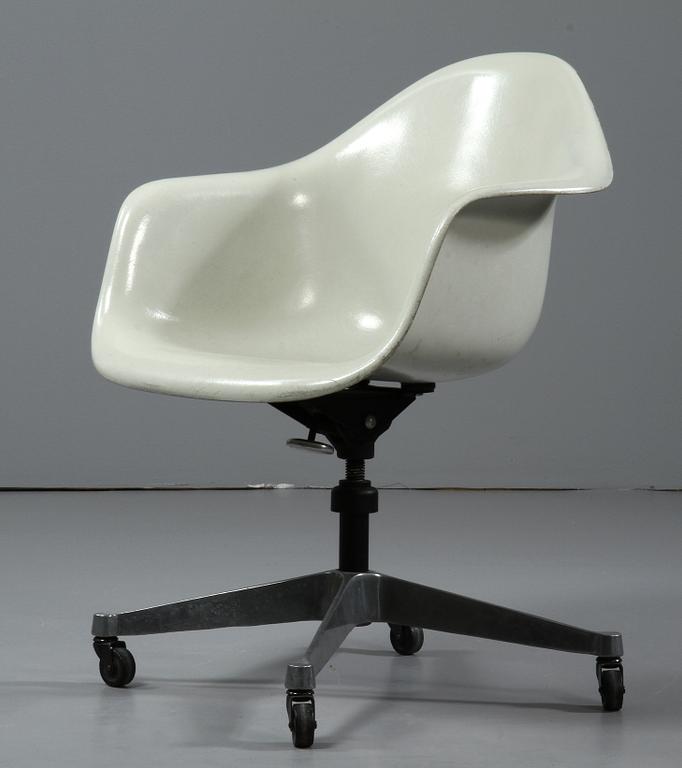 KARMSTOL, "Dat", Charles Eames för Vitra, 1900-talets andra hälft.