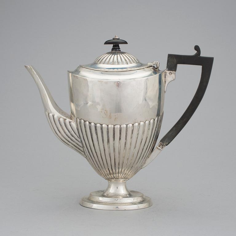 A silver coffee pot by John Aldwinckle & Thomas Slater, London, England, 1890. Total weight 540 grams.