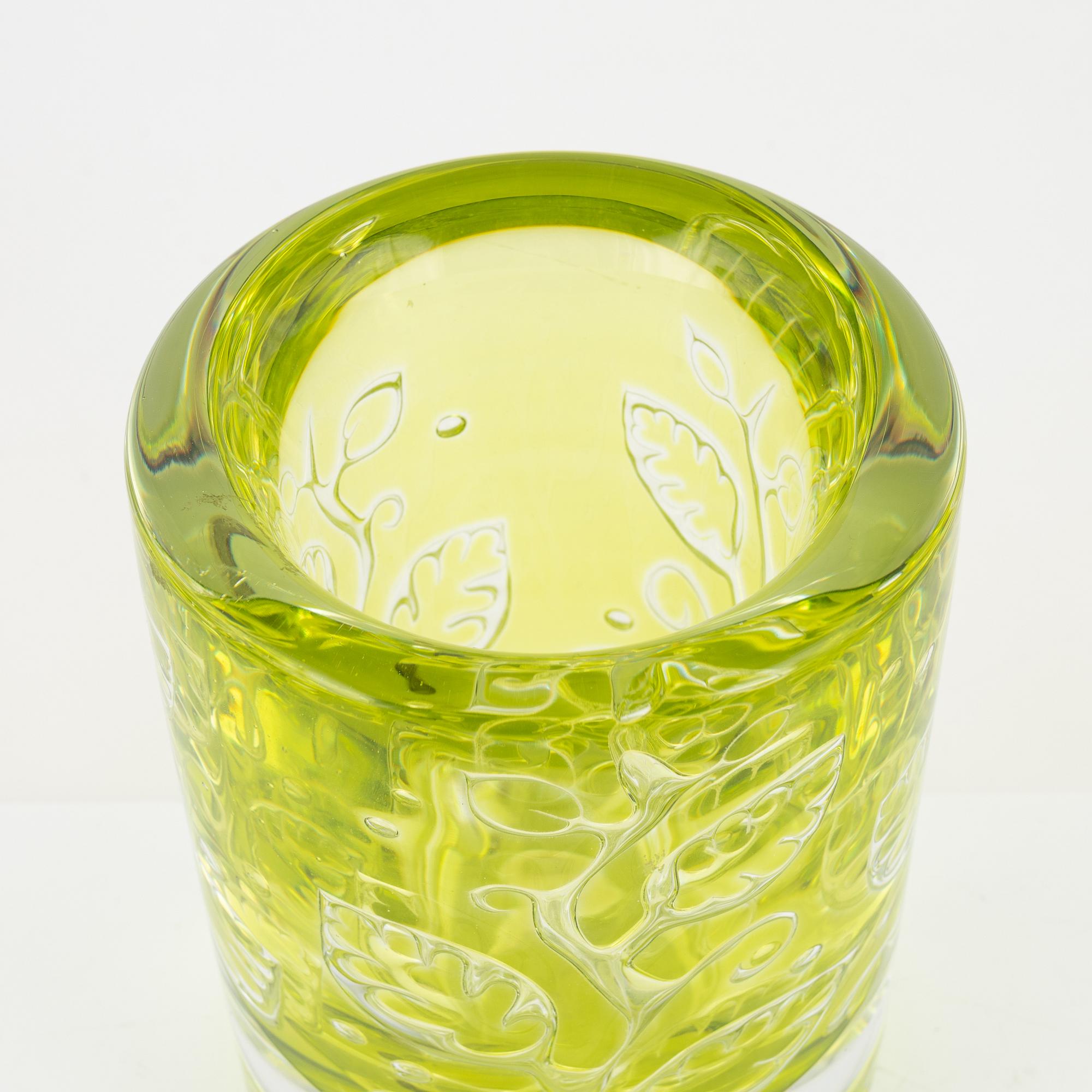 Olle Alberius, an Ariel vase, Orrefors, 1978.