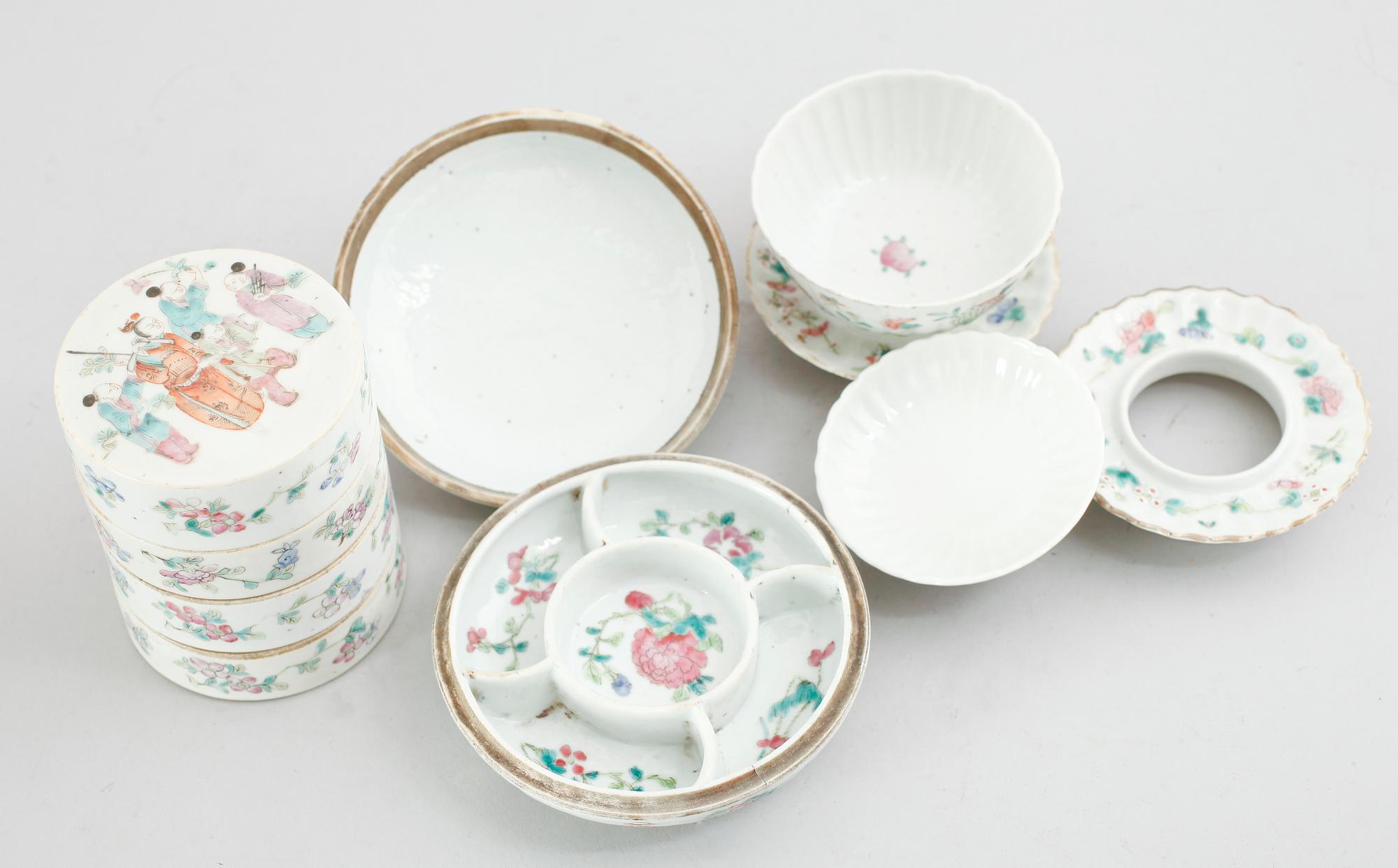 PORSLINSFÖREMÅL, 4 delar, Kina, 1800-/1900-tal.