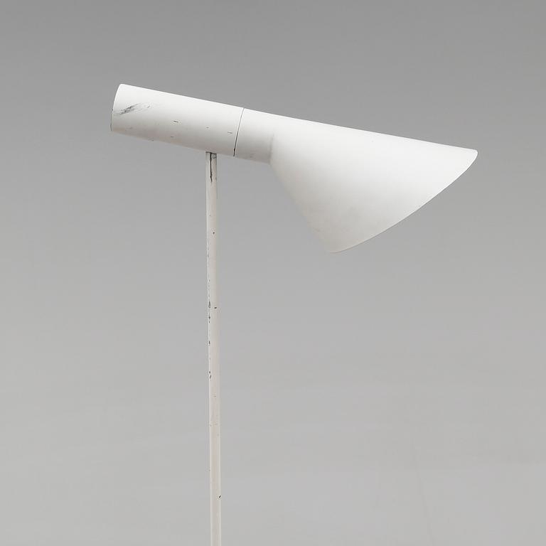 GOLVLAMPA, "AJ", Arne Jacobsen, Louis Poulsen, 1900-talets senare del.