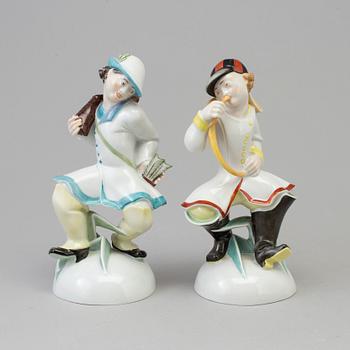 Two German porcelain figurines of huntsmen, 1920's.