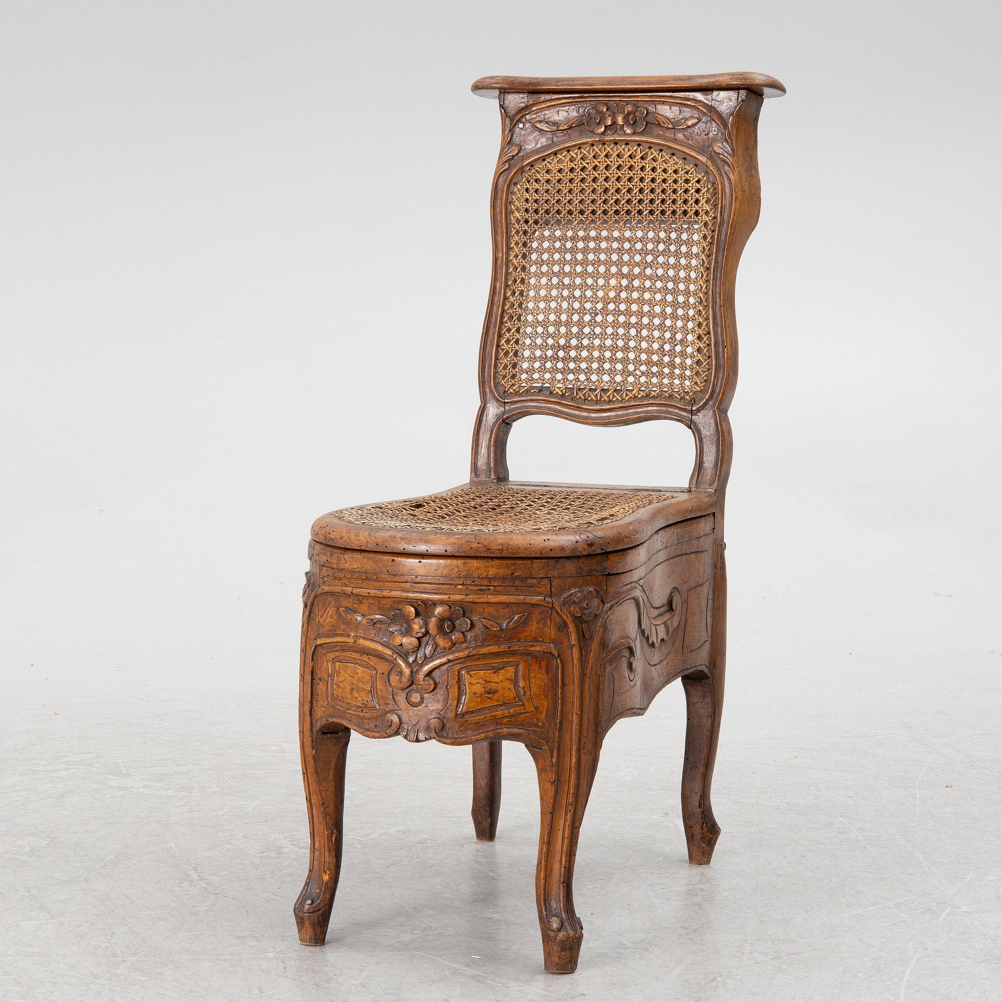 A Bidet, Louis XV, 18th century.