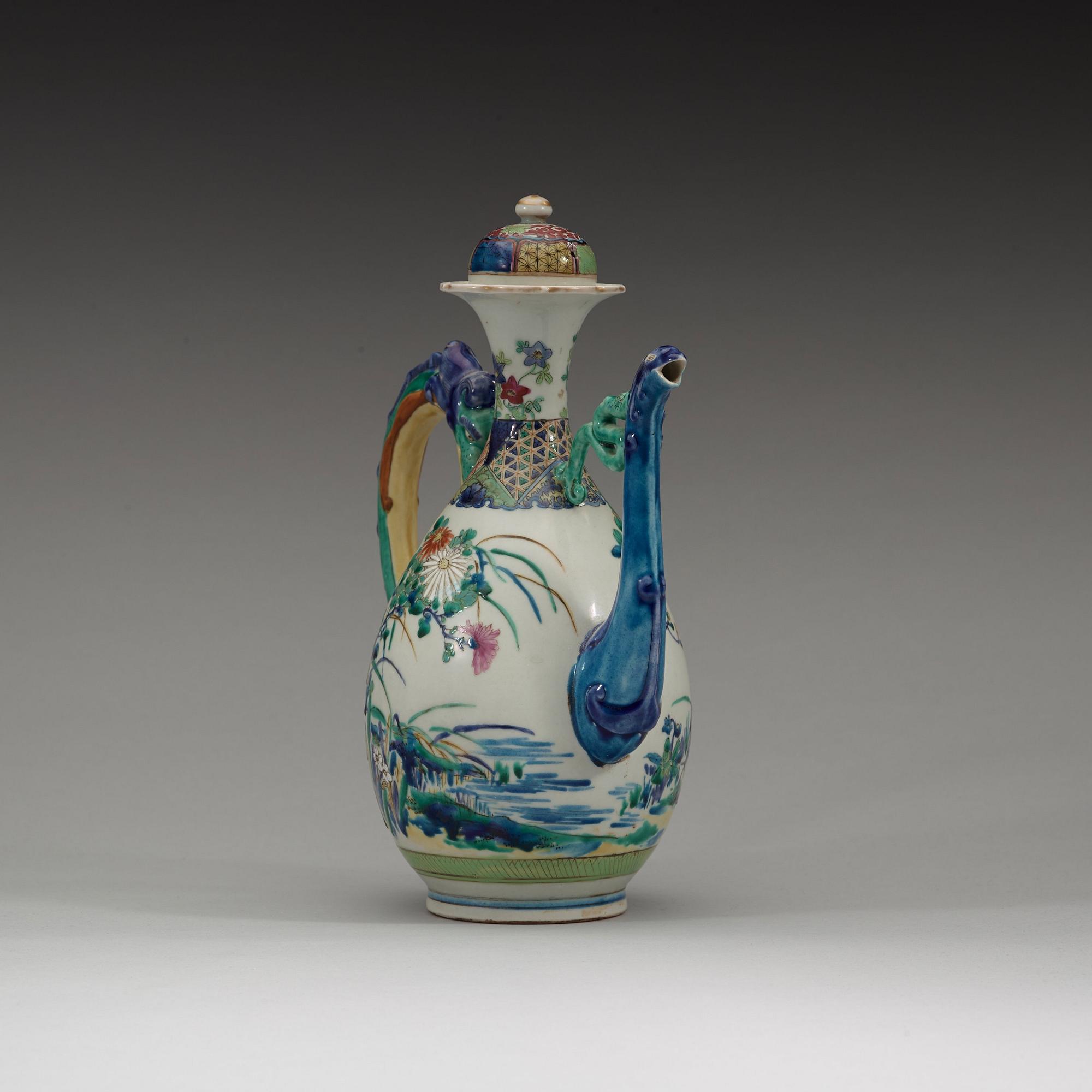 KANNA med LOCK, porslin. Japan, Meij (1868-1912).