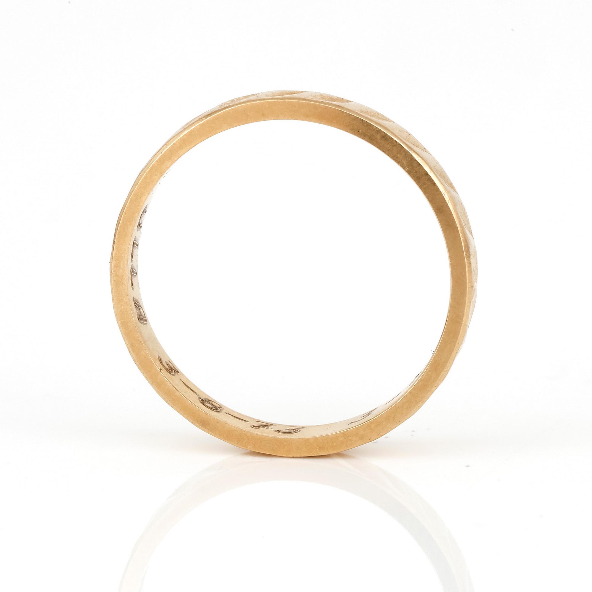 RING, guld 18K, Gustaf Dahlgren & Co, Malmö 1969. Vikt 3,5 gram.