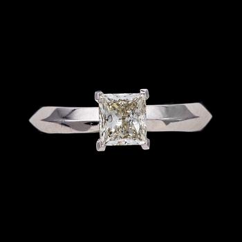 166. RING, radiant cut diamant, ca 1.21 ct.