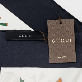 Gucci, scarf, "Flora".