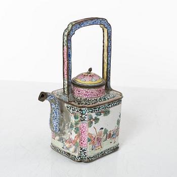 A Chinese enamel on copper teapot and an enamel box with carved wooden cover, Qing dynasty, 18th century.