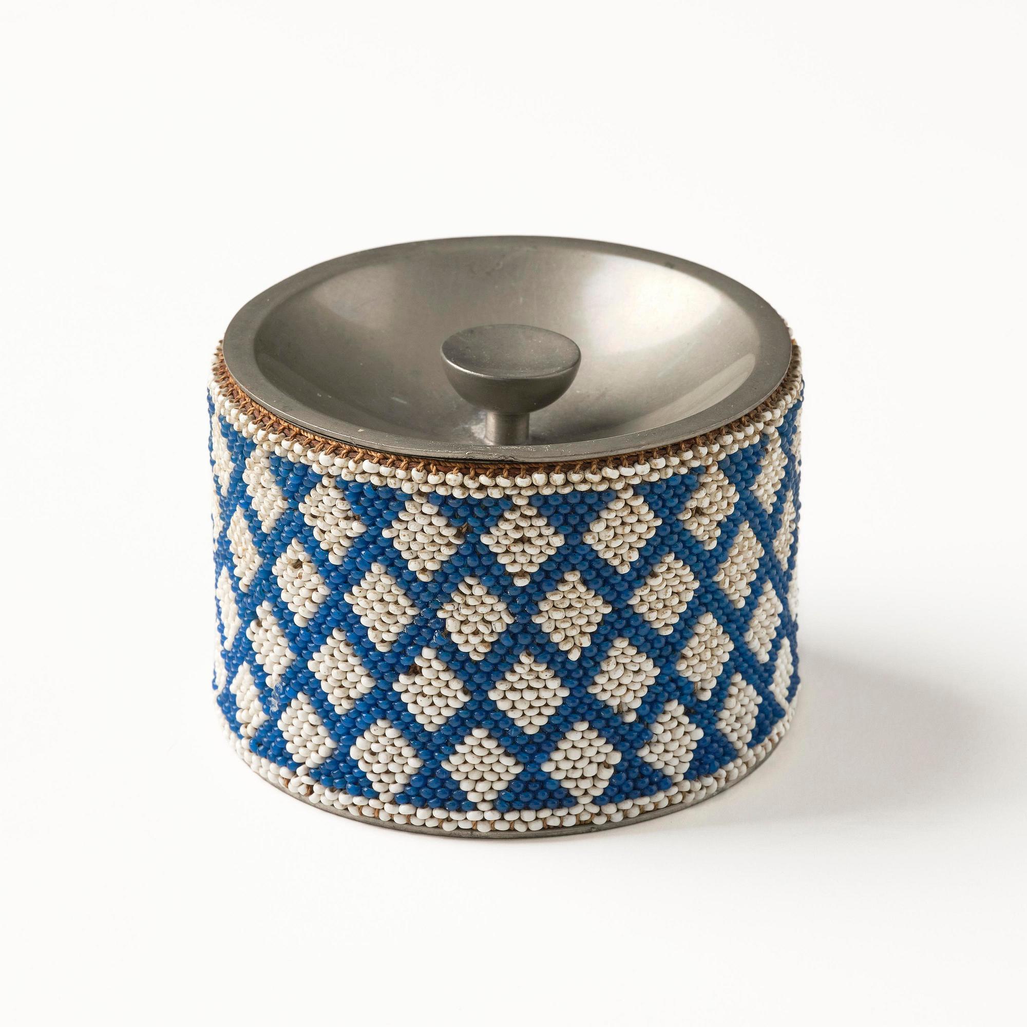 Firma Svenskt Tenn, a lidded pewter box, Stockholm, 1938.