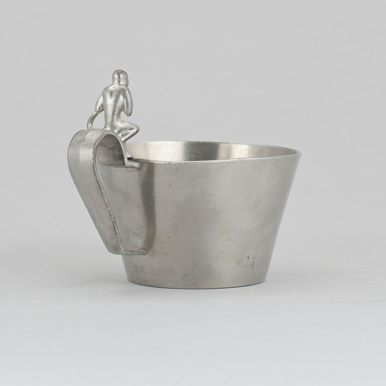 SKÅL MED LOCK SAMT MUGG, tenn, Firma Svenskt tenn respektive Guldsmedsaktiebolaget GAB, Stockholm 1931 och 1930.