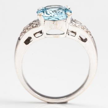 An 18K white gold ring with a aquamarine ca. 3.40 ct and brilliant cut diamonds ca. 0.18 ct in total. Estonia.