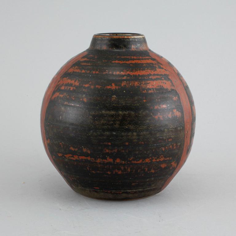 A unique Carl-Harry Stålhane vase in stoneware, Rörstrand, signed and dated -61.