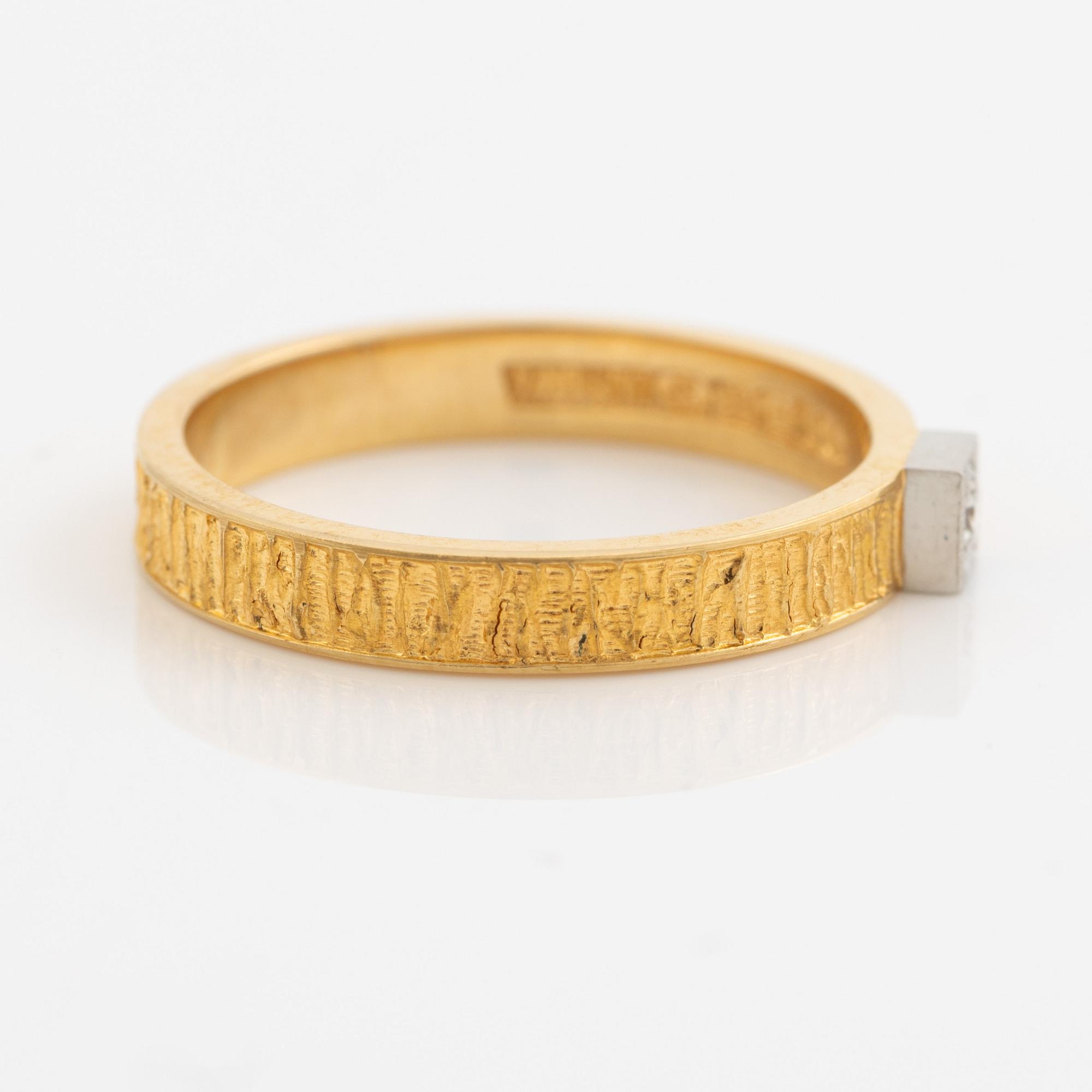 Lapponia, ring 18K guld med en rund briljantslipade diamanter, Finland 1977.