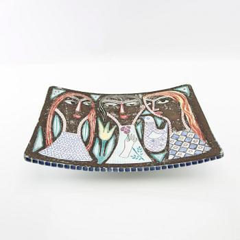 Mari Simmulson, dish Uppsala Ekeby signed and numbered 4126.