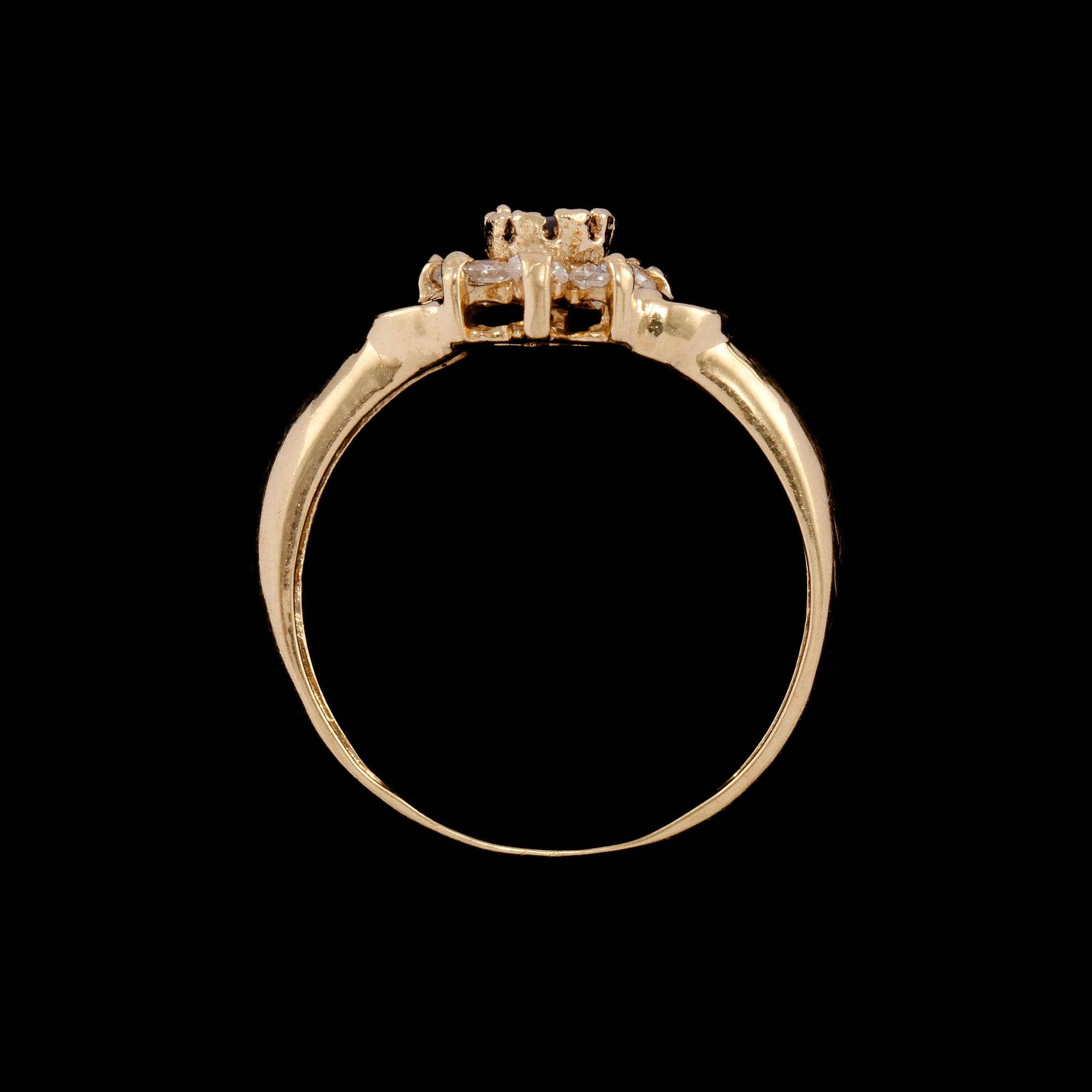 RING, 18k guld med ovalslipad rubin samt 8 briljantslipade diamanter, totalt ca 0.08 ct. Vikt 3 g.
